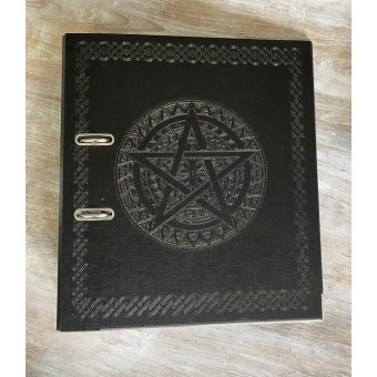 Book of shadows | A4 ringband | Mooi&Magisch | collectors item | zwart - met gravure pentagram |