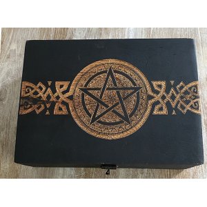 Houten opbergkistje celtic knot pentagram | Zwart | 175x125x65 mm | Mooi&Magisch